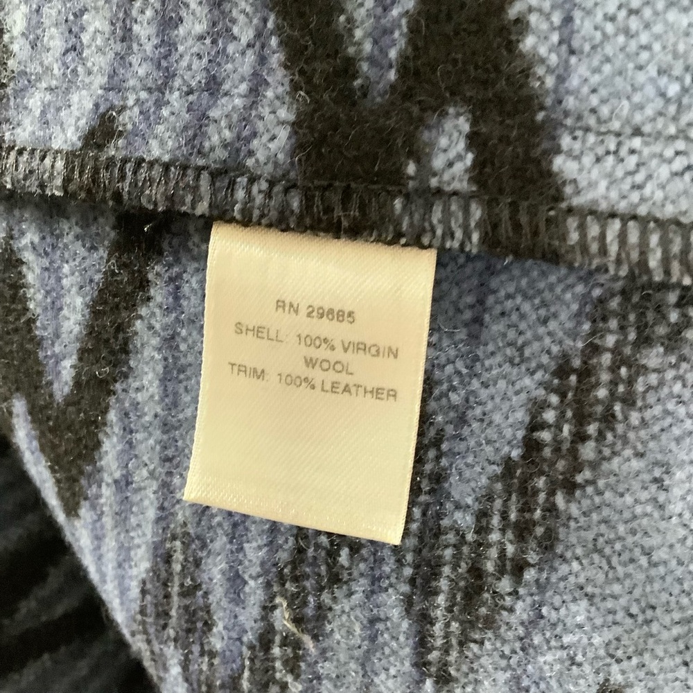 Pendleton 100% Virgin Wool Pattern Leather Trim V… - image 7